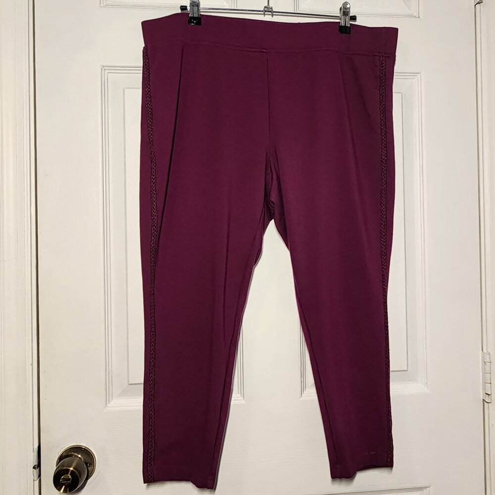 Torrid Pixie Pants with Decorative Band on the Side - Size 2 (2X - 18W/20W)